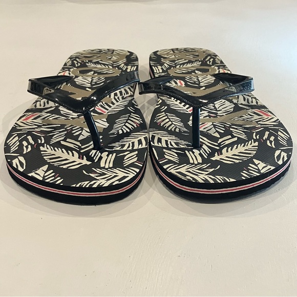Roxy | Flip Flop Sandals - Picture 5 of 9